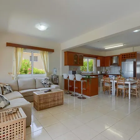 Villa Savia By Peyia